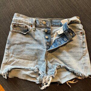 Classic Levi's 501 Jean Shorts - Timeless Style and Comfort!